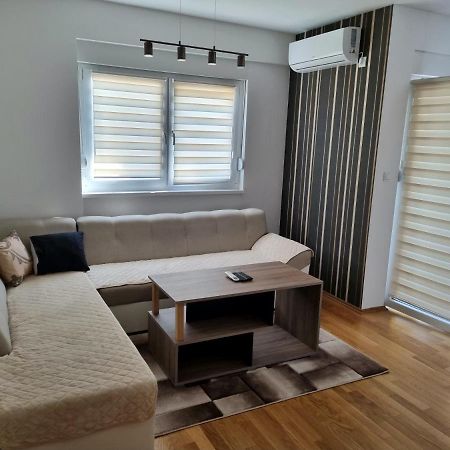 Apartman Court Πριέντορ Εξωτερικό φωτογραφία