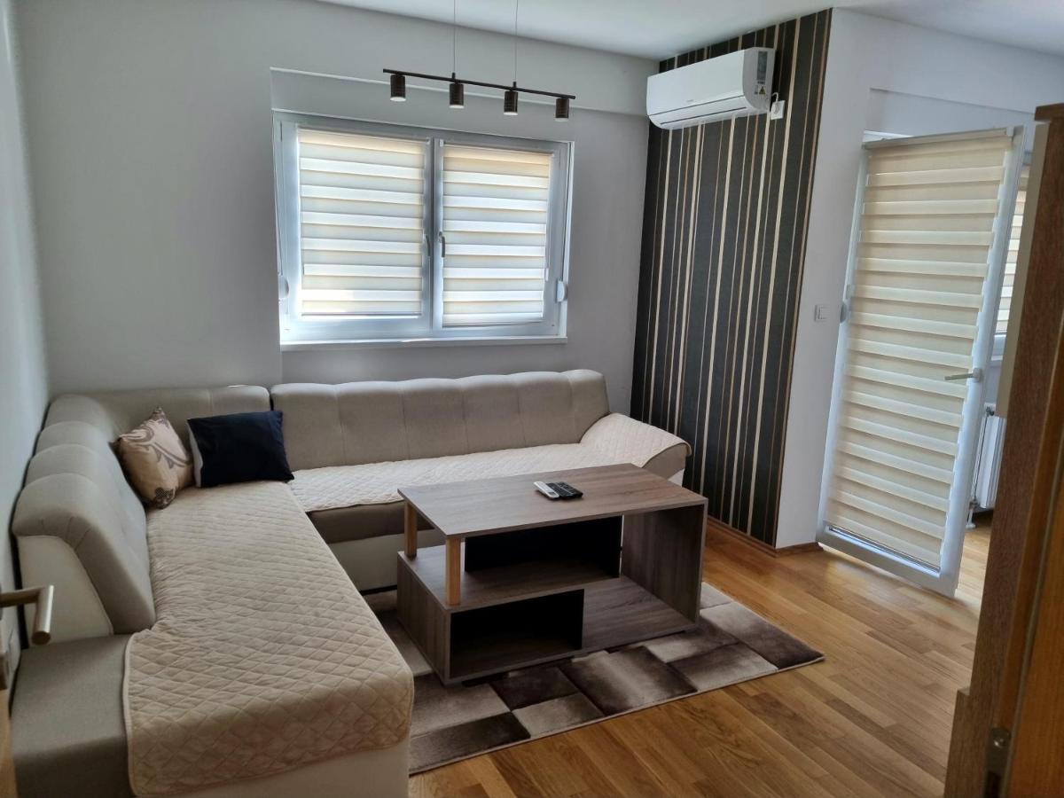 Apartman Court Πριέντορ Εξωτερικό φωτογραφία